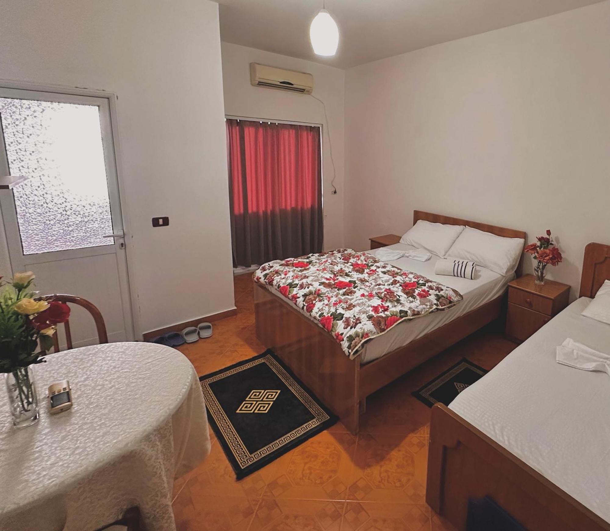 Hotel Belind Берат Екстериор снимка