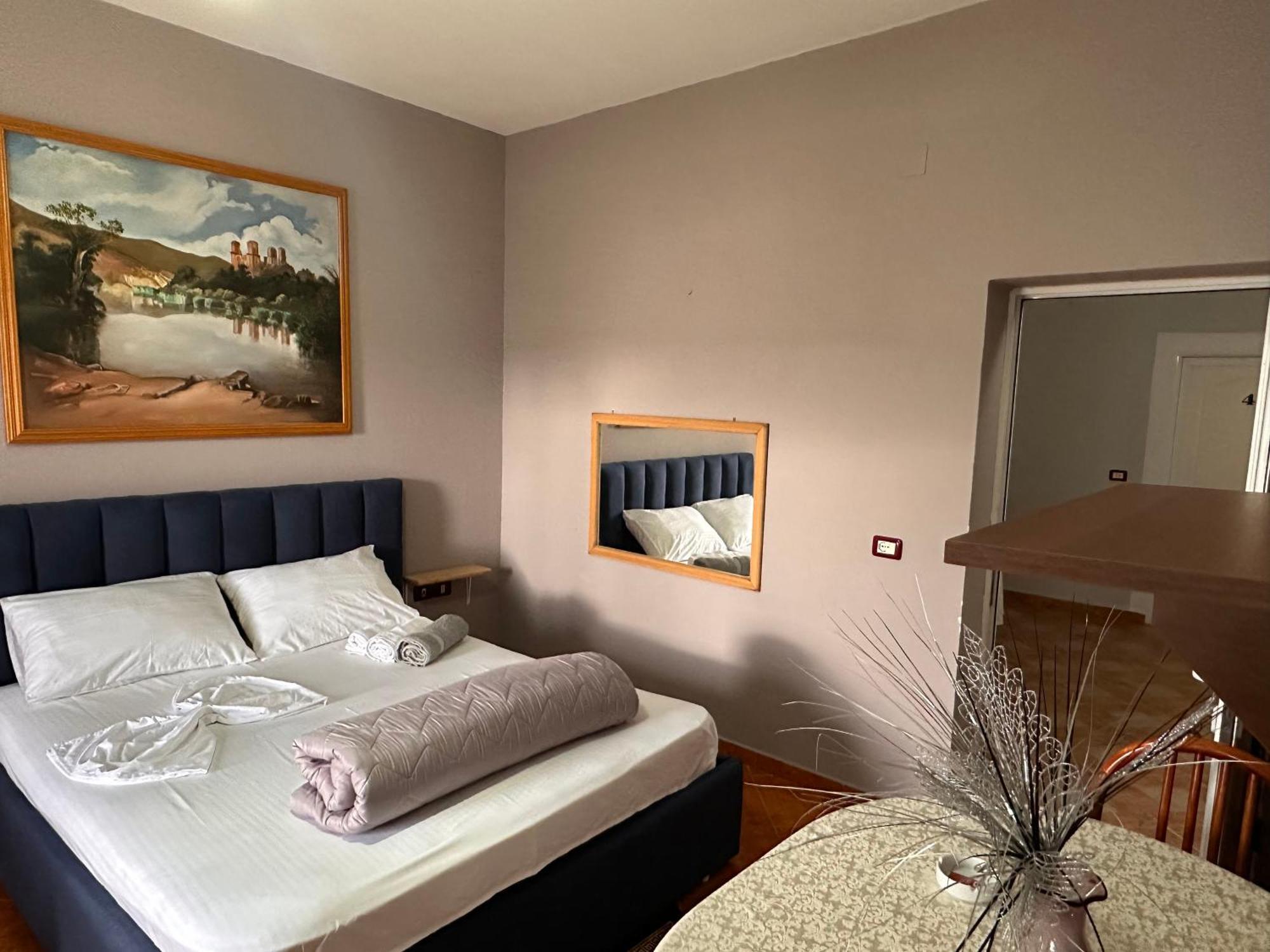 Hotel Belind Берат Екстериор снимка