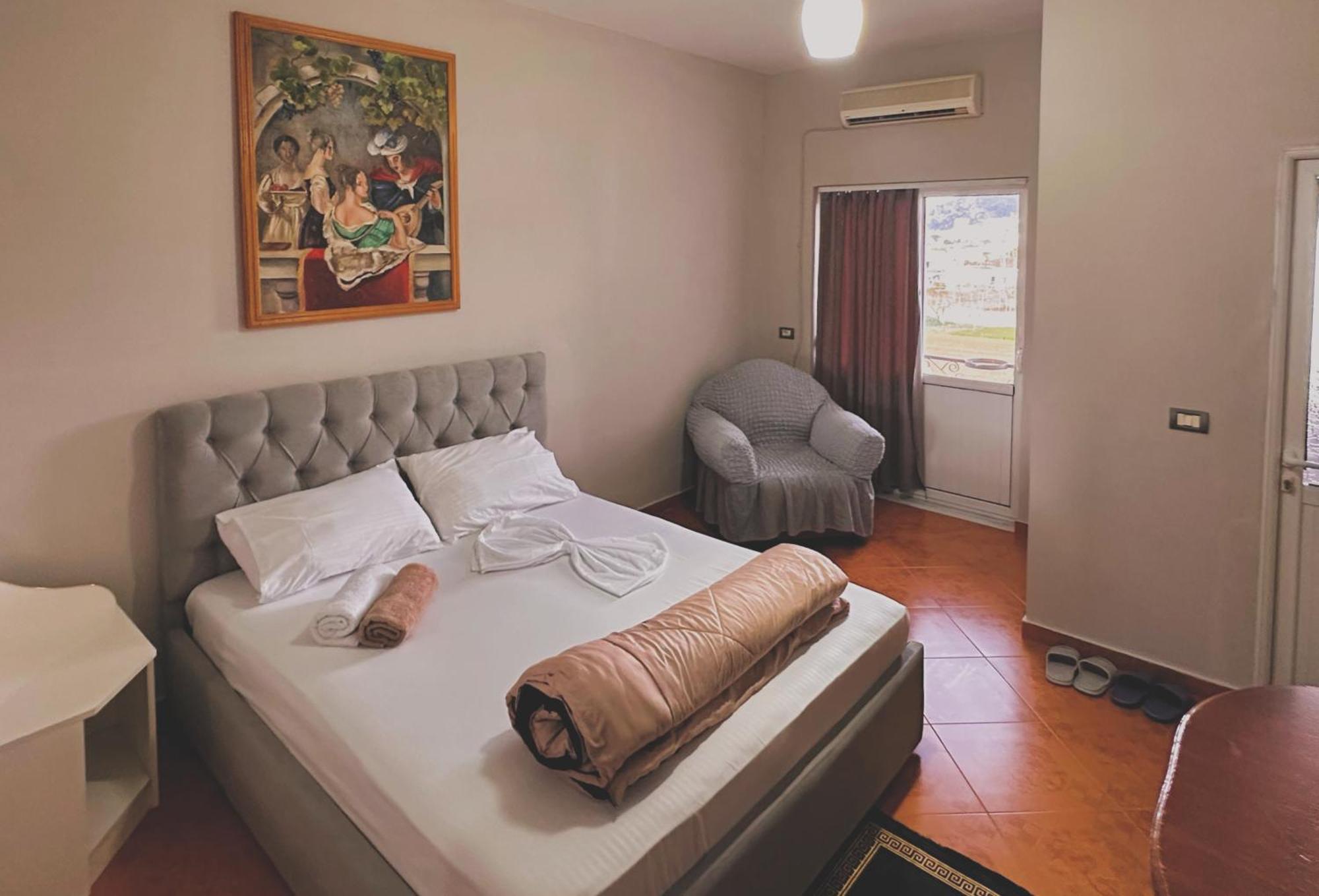 Hotel Belind Берат Екстериор снимка